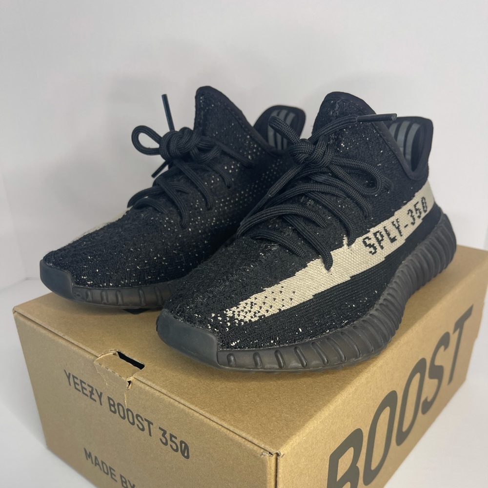 Yeezy 350 Oreo